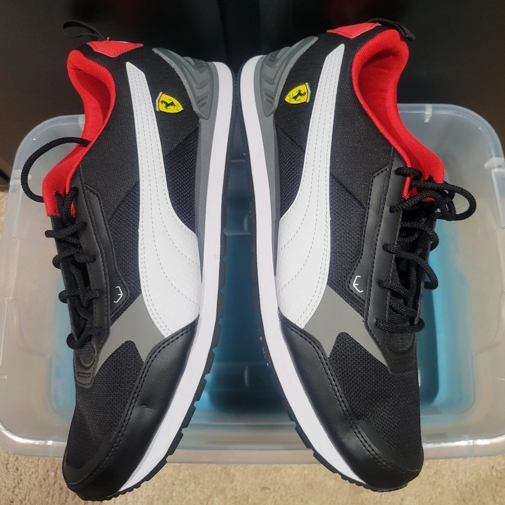 Puma Ferrari Track Racer-11.5 - Picture 5 of 7
